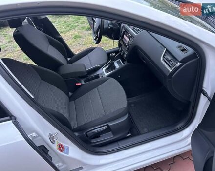 Белый Шкода Октавия, объемом двигателя 1.4 л и пробегом 72 тыс. км за 11999 $, фото 22 на Automoto.ua