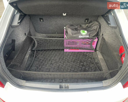 Білий Шкода Октавія, об'ємом двигуна 1.2 л та пробігом 117 тис. км за 8900 $, фото 22 на Automoto.ua