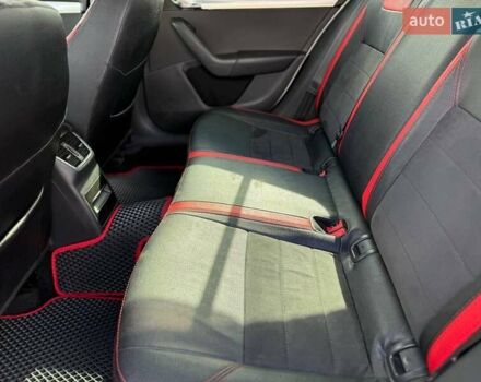 Білий Шкода Октавія, об'ємом двигуна 1.8 л та пробігом 139 тис. км за 10499 $, фото 11 на Automoto.ua