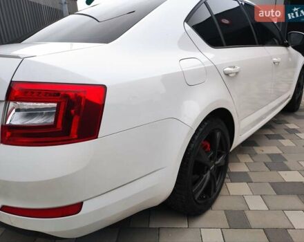 Шкода Октавия 2013 в Полтаве на Automoto.ua Белый Шкода Октавия, объемом двигателя 1.6 л и пробегом 255 тыс. км за 11750 $, фото 10 на Automoto.ua