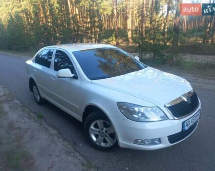 Белый Шкода Октавия, объемом двигателя 1.8 л и пробегом 150 тыс. км за 9000 $, фото 12 на Automoto.ua