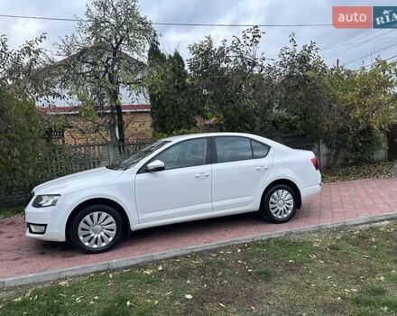 Белый Шкода Октавия, объемом двигателя 1.4 л и пробегом 72 тыс. км за 11999 $, фото 2 на Automoto.ua