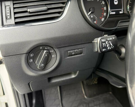 Шкода Октавия 2013 в Мукачеве на Automoto.ua Белый Шкода Октавия, объемом двигателя 1.6 л и пробегом 325 тыс. км за 10999 $, фото 19 на Automoto.ua