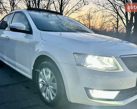 Білий Шкода Октавія, об'ємом двигуна 2 л та пробігом 305 тис. км за 12700 $, фото 1 на Automoto.ua