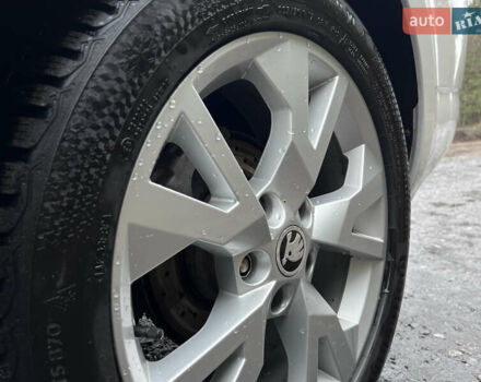 Білий Шкода Октавія, об'ємом двигуна 1.97 л та пробігом 348 тис. км за 14000 $, фото 23 на Automoto.ua