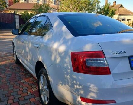 Белый Шкода Октавия, объемом двигателя 1.6 л и пробегом 240 тыс. км за 9700 $, фото 4 на Automoto.ua
