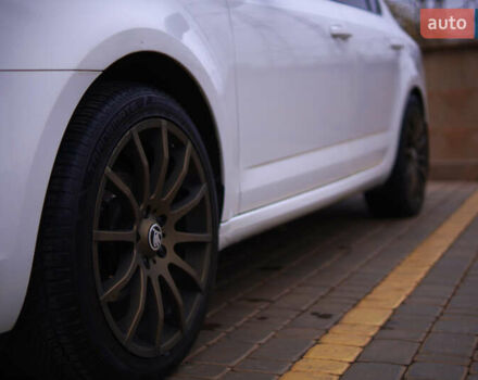 Белый Шкода Октавия, объемом двигателя 1.4 л и пробегом 254 тыс. км за 10500 $, фото 8 на Automoto.ua