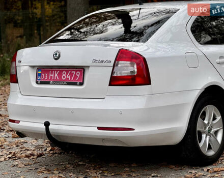 Белый Шкода Октавия, объемом двигателя 2 л и пробегом 223 тыс. км за 10600 $, фото 11 на Automoto.ua