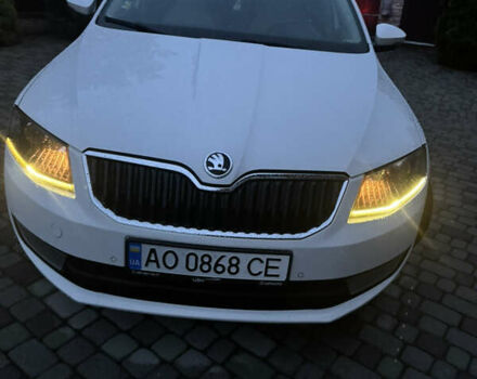 Білий Шкода Октавія, об'ємом двигуна 1.6 л та пробігом 171 тис. км за 11000 $, фото 21 на Automoto.ua