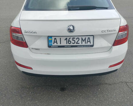 Белый Шкода Октавия, объемом двигателя 1.8 л и пробегом 265 тыс. км за 9500 $, фото 3 на Automoto.ua