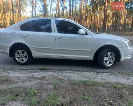 Белый Шкода Октавия, объемом двигателя 1.8 л и пробегом 150 тыс. км за 9000 $, фото 11 на Automoto.ua