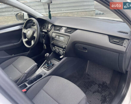 Білий Шкода Октавія, об'ємом двигуна 1.2 л та пробігом 117 тис. км за 8900 $, фото 11 на Automoto.ua