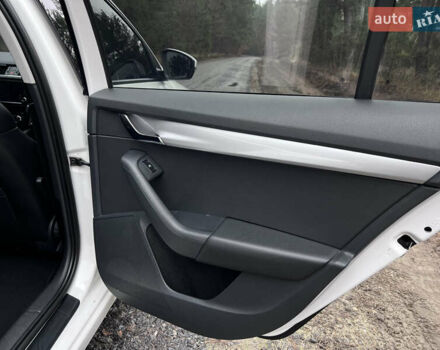 Білий Шкода Октавія, об'ємом двигуна 1.97 л та пробігом 348 тис. км за 14000 $, фото 37 на Automoto.ua