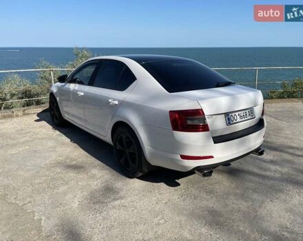 Белый Шкода Октавия, объемом двигателя 1.99 л и пробегом 136 тыс. км за 14000 $, фото 4 на Automoto.ua