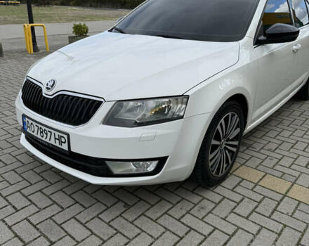 Шкода Октавия 2013 в Мукачеве на Automoto.ua Белый Шкода Октавия, объемом двигателя 1.6 л и пробегом 325 тыс. км за 10999 $, фото 11 на Automoto.ua