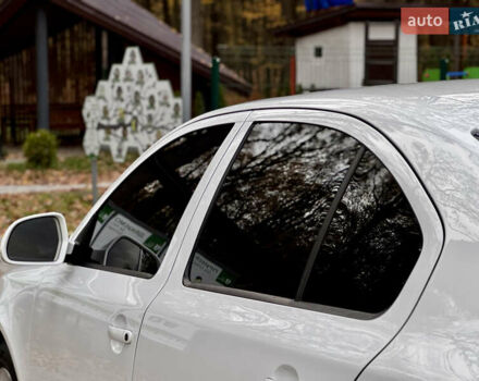 Шкода Октавія 2013 у Вінниці на Automoto.ua Білий Шкода Октавія, об'ємом двигуна 2 л та пробігом 223 тис. км за 10600 $, фото 23 на Automoto.ua