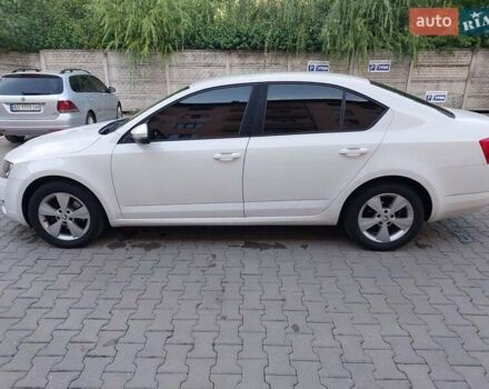 Белый Шкода Октавия, объемом двигателя 1.6 л и пробегом 350 тыс. км за 9200 $, фото 3 на Automoto.ua