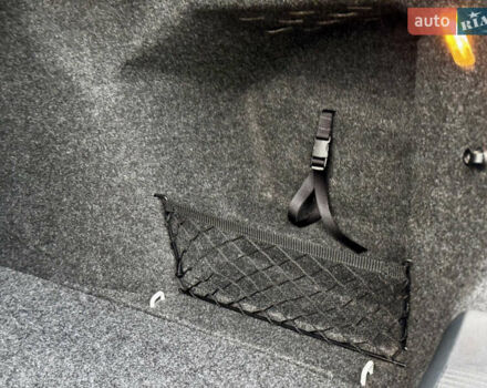 Белый Шкода Октавия, объемом двигателя 2 л и пробегом 223 тыс. км за 10700 $, фото 57 на Automoto.ua