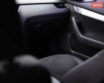 Белый Шкода Октавия, объемом двигателя 1.4 л и пробегом 254 тыс. км за 10500 $, фото 15 на Automoto.ua