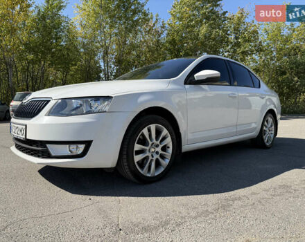 Белый Шкода Октавия, объемом двигателя 1.8 л и пробегом 194 тыс. км за 12000 $, фото 6 на Automoto.ua