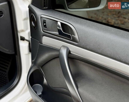 Шкода Октавія 2013 у Вінниці на Automoto.ua Білий Шкода Октавія, об'ємом двигуна 2 л та пробігом 223 тис. км за 10600 $, фото 36 на Automoto.ua