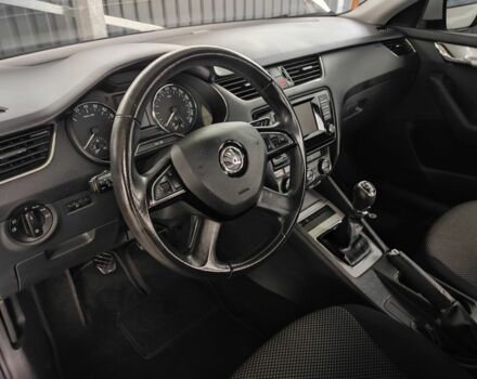 Белый Шкода Октавия, объемом двигателя 1.6 л и пробегом 250 тыс. км за 11499 $, фото 15 на Automoto.ua