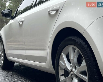 Білий Шкода Октавія, об'ємом двигуна 1.97 л та пробігом 348 тис. км за 14000 $, фото 6 на Automoto.ua