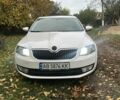 Шкода Октавия 2013 в Киеве на Automoto.ua Белый Шкода Октавия, объемом двигателя 2 л и пробегом 276 тыс. км за 9500 $, фото 4 на Automoto.ua