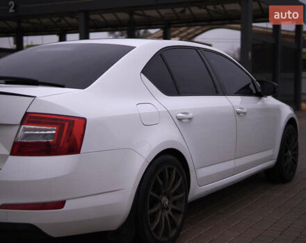 Белый Шкода Октавия, объемом двигателя 1.4 л и пробегом 254 тыс. км за 10500 $, фото 4 на Automoto.ua