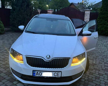 Білий Шкода Октавія, об'ємом двигуна 1.6 л та пробігом 171 тис. км за 11000 $, фото 19 на Automoto.ua