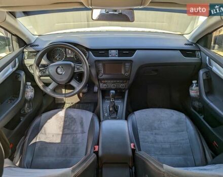 Белый Шкода Октавия, объемом двигателя 1.99 л и пробегом 136 тыс. км за 14000 $, фото 6 на Automoto.ua