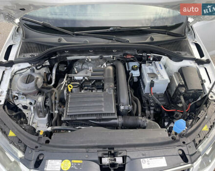 Білий Шкода Октавія, об'ємом двигуна 1.2 л та пробігом 117 тис. км за 8900 $, фото 23 на Automoto.ua