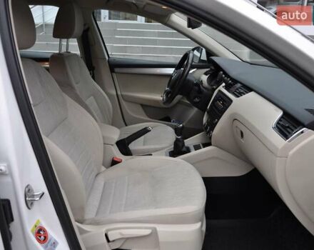 Білий Шкода Октавія, об'ємом двигуна 1.4 л та пробігом 148 тис. км за 9000 $, фото 17 на Automoto.ua