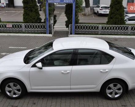 Білий Шкода Октавія, об'ємом двигуна 1.4 л та пробігом 148 тис. км за 9000 $, фото 2 на Automoto.ua