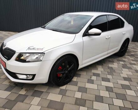 Шкода Октавия 2013 в Полтаве на Automoto.ua Белый Шкода Октавия, объемом двигателя 1.6 л и пробегом 255 тыс. км за 11750 $, фото 3 на Automoto.ua