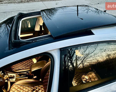 Білий Шкода Октавія, об'ємом двигуна 2 л та пробігом 305 тис. км за 12700 $, фото 8 на Automoto.ua