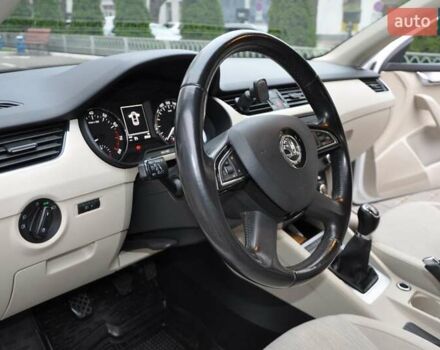 Білий Шкода Октавія, об'ємом двигуна 1.4 л та пробігом 148 тис. км за 9000 $, фото 19 на Automoto.ua