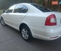 Белый Шкода Октавия, объемом двигателя 1.8 л и пробегом 150 тыс. км за 9000 $, фото 7 на Automoto.ua