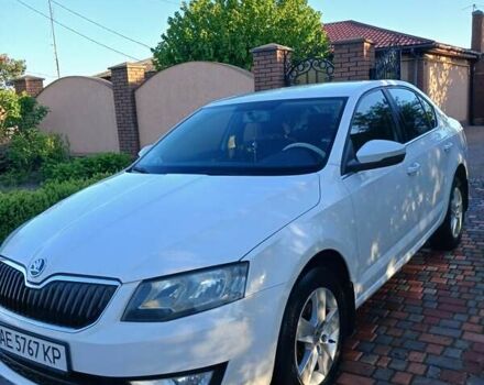 Белый Шкода Октавия, объемом двигателя 1.6 л и пробегом 240 тыс. км за 9700 $, фото 2 на Automoto.ua