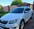 Белый Шкода Октавия, объемом двигателя 1.6 л и пробегом 240 тыс. км за 9700 $, фото 2 на Automoto.ua