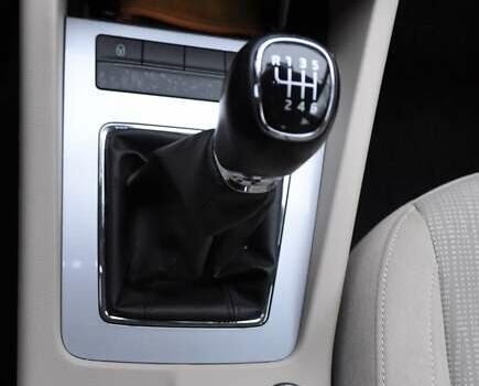 Білий Шкода Октавія, об'ємом двигуна 1.4 л та пробігом 148 тис. км за 9000 $, фото 27 на Automoto.ua