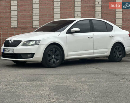 Білий Шкода Октавія, об'ємом двигуна 1.97 л та пробігом 295 тис. км за 12700 $, фото 1 на Automoto.ua