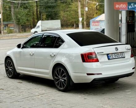 Белый Шкода Октавия, объемом двигателя 1.2 л и пробегом 179 тыс. км за 8800 $, фото 2 на Automoto.ua