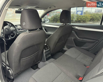 Білий Шкода Октавія, об'ємом двигуна 1.4 л та пробігом 129 тис. км за 10800 $, фото 11 на Automoto.ua