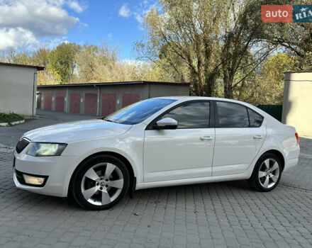 Шкода Октавия 2014 в Каменце-Подольском на Automoto.ua Белый Шкода Октавия, объемом двигателя 1.6 л и пробегом 180 тыс. км за 10800 $, фото 27 на Automoto.ua
