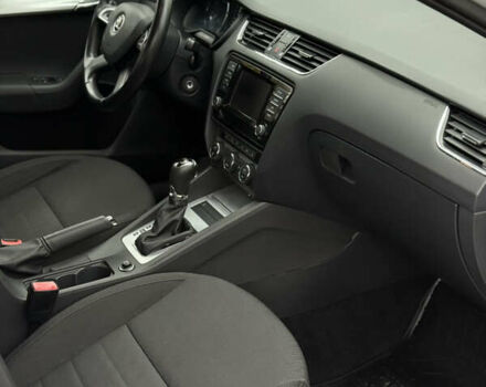 Белый Шкода Октавия, объемом двигателя 1.4 л и пробегом 181 тыс. км за 10200 $, фото 11 на Automoto.ua