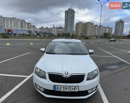 Белый Шкода Октавия, объемом двигателя 1.4 л и пробегом 208 тыс. км за 10500 $, фото 1 на Automoto.ua