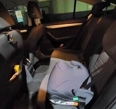 Білий Шкода Октавія, об'ємом двигуна 1.4 л та пробігом 132 тис. км за 11800 $, фото 7 на Automoto.ua