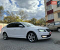 Шкода Октавия 2014 в Каменце-Подольском на Automoto.ua Белый Шкода Октавия, объемом двигателя 1.6 л и пробегом 180 тыс. км за 10800 $, фото 6 на Automoto.ua