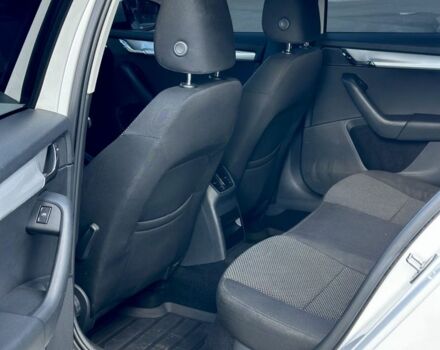 Білий Шкода Октавія, об'ємом двигуна 1.2 л та пробігом 152 тис. км за 10800 $, фото 13 на Automoto.ua